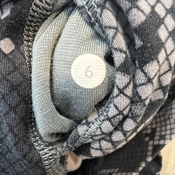 Lululemon Wunder Under Cropped Capri Leggings High Rise Simply Ziggy Snake Slate - Picture 6 of 8